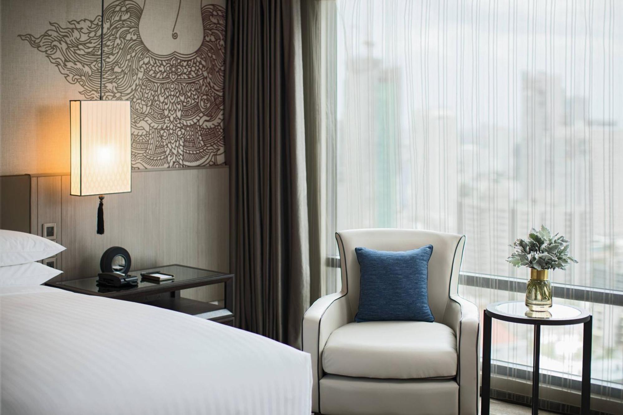 M 1 Bedroom Suite, M Club lounge access, 1 Bedroom Suite, 1 King