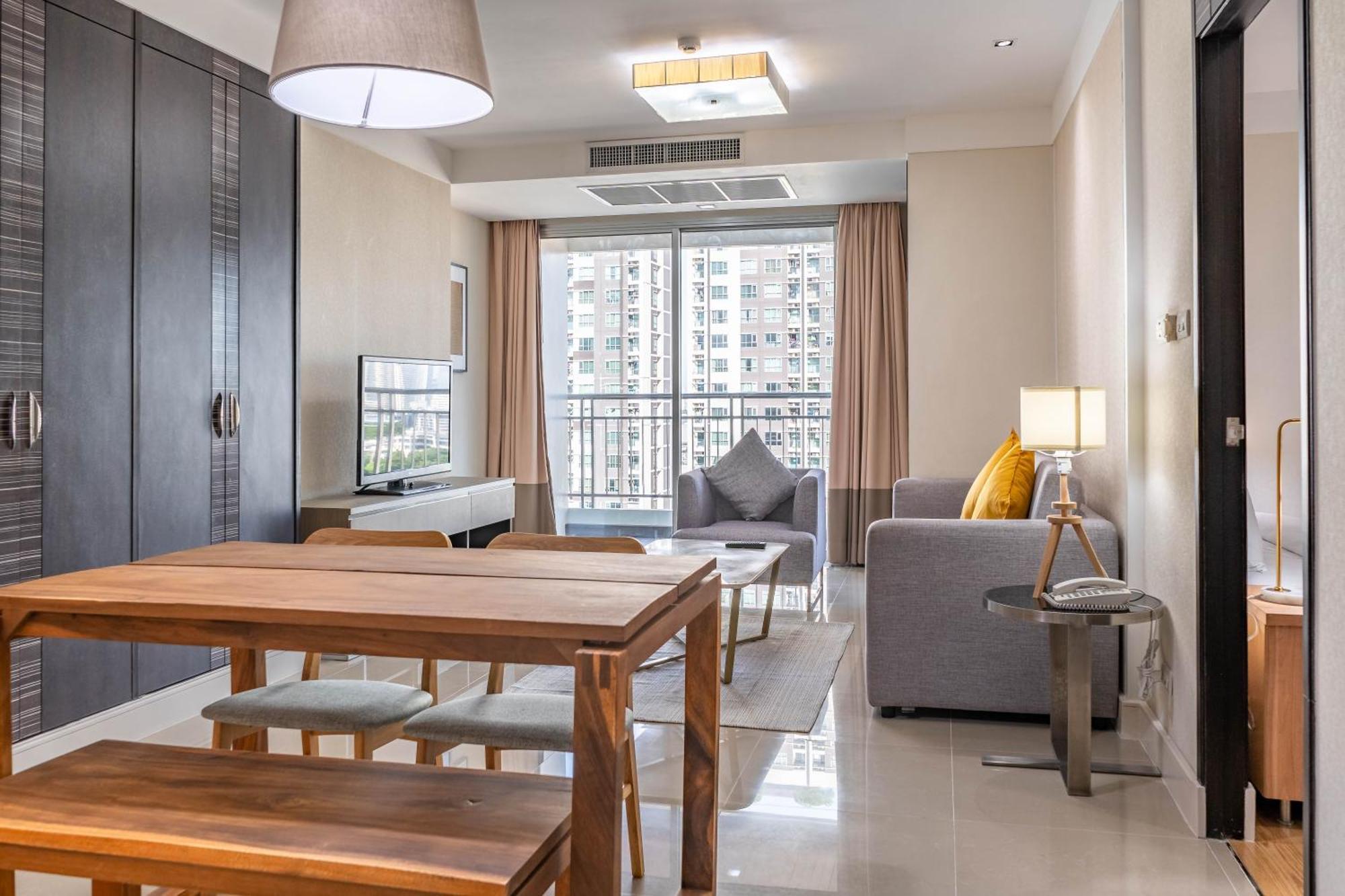 Complex Suite 1 Bedroom