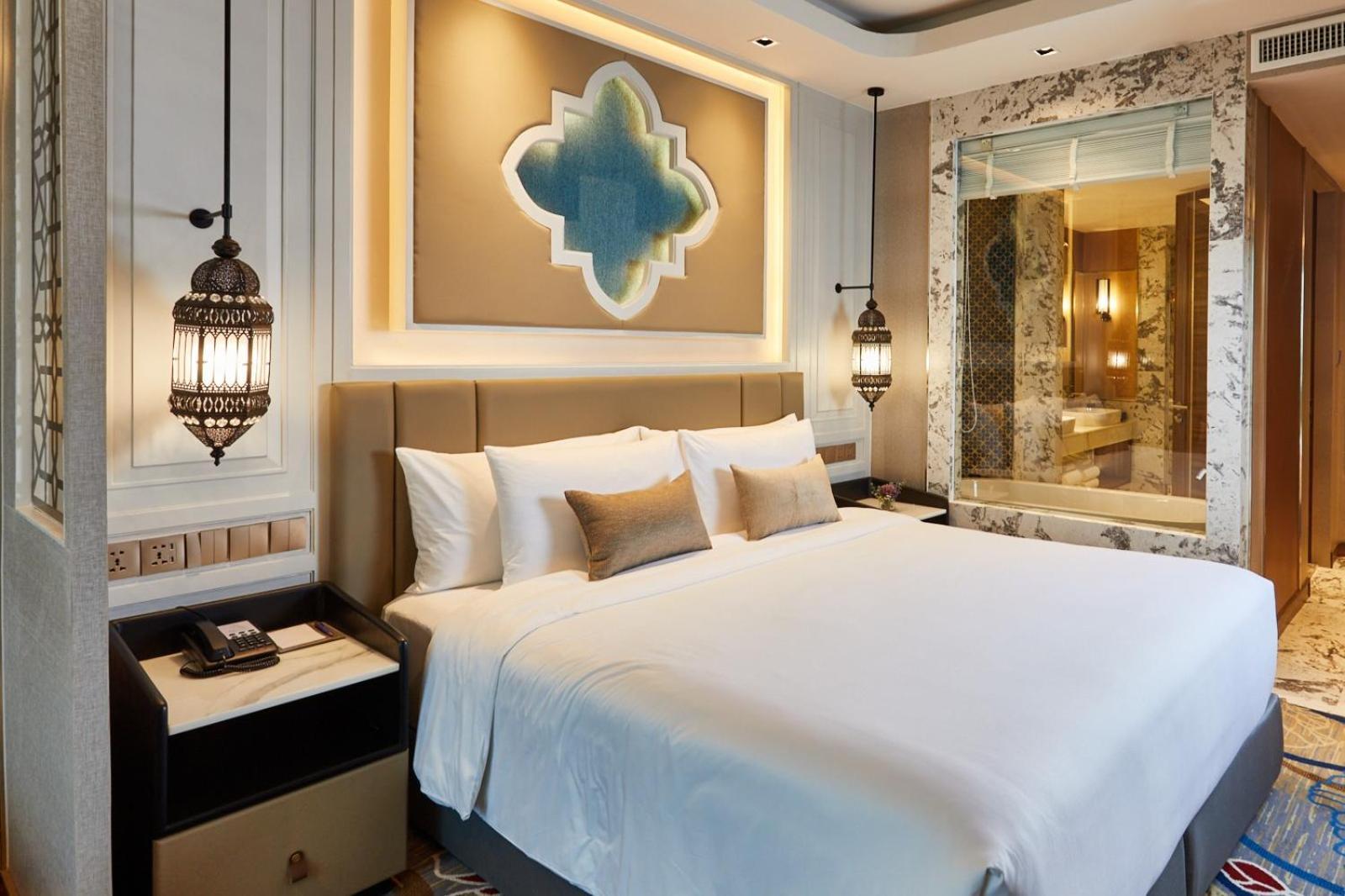 Jacuzzi Suite