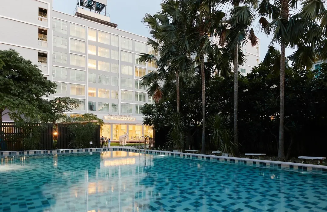 Sunday Platinum Suites-1