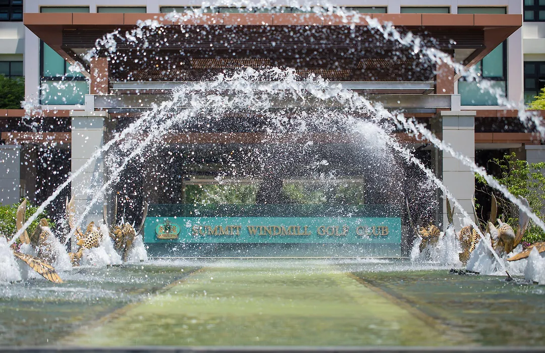 Summit Windmill Golf Suite Hotel At Suvarnabhumi-1
