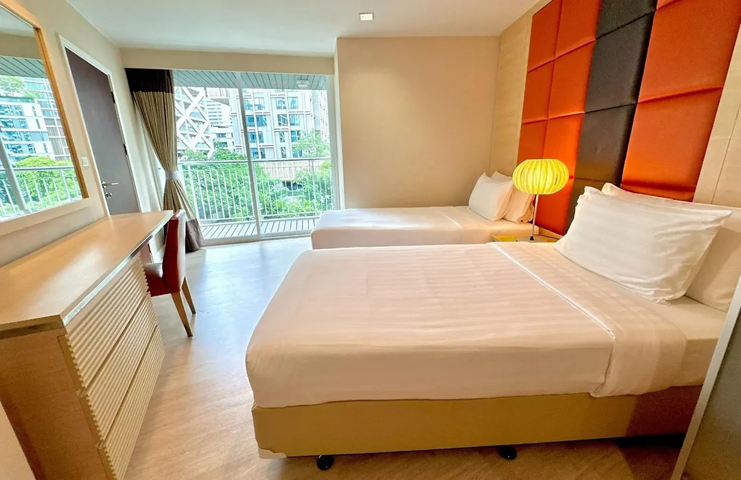 Urbana Langsuan Hotel-1