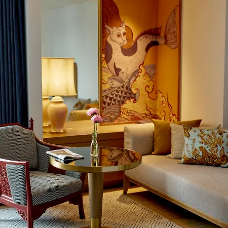 Montien Hotel Surawong Bangkok-3