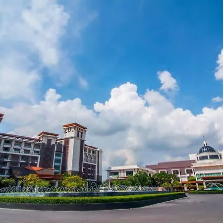 Summit Windmill Golf Suite Hotel At Suvarnabhumi-3
