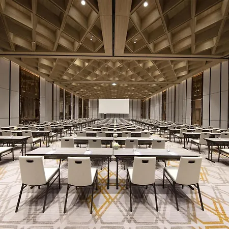 Hyatt Regency Bangkok Sukhumvit-2