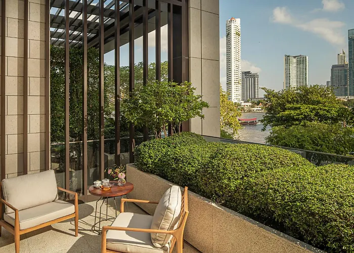 Bangkok Hotels 5 StarFour Seasons At Chao Phraya River