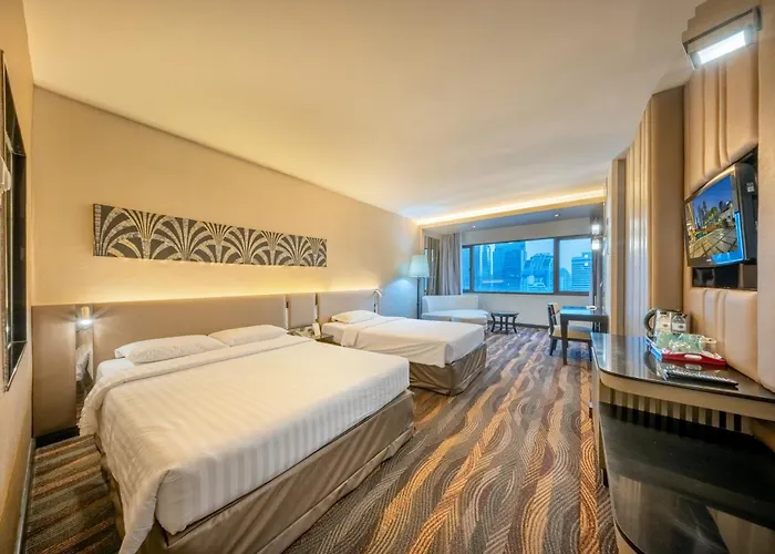 Royal Benja Hotel - Big Rooms, Family Friendly Bangkok